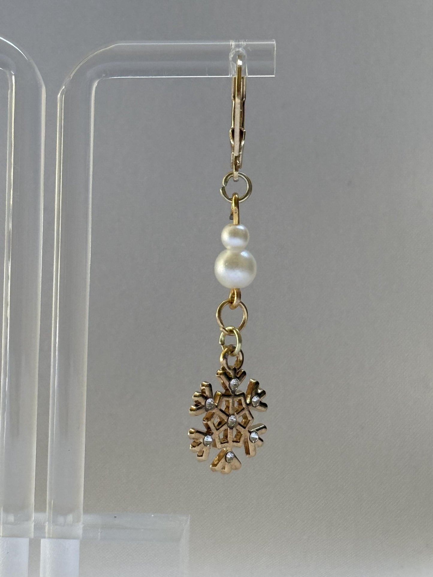 Pearl Earrings: Snowflake Earrings