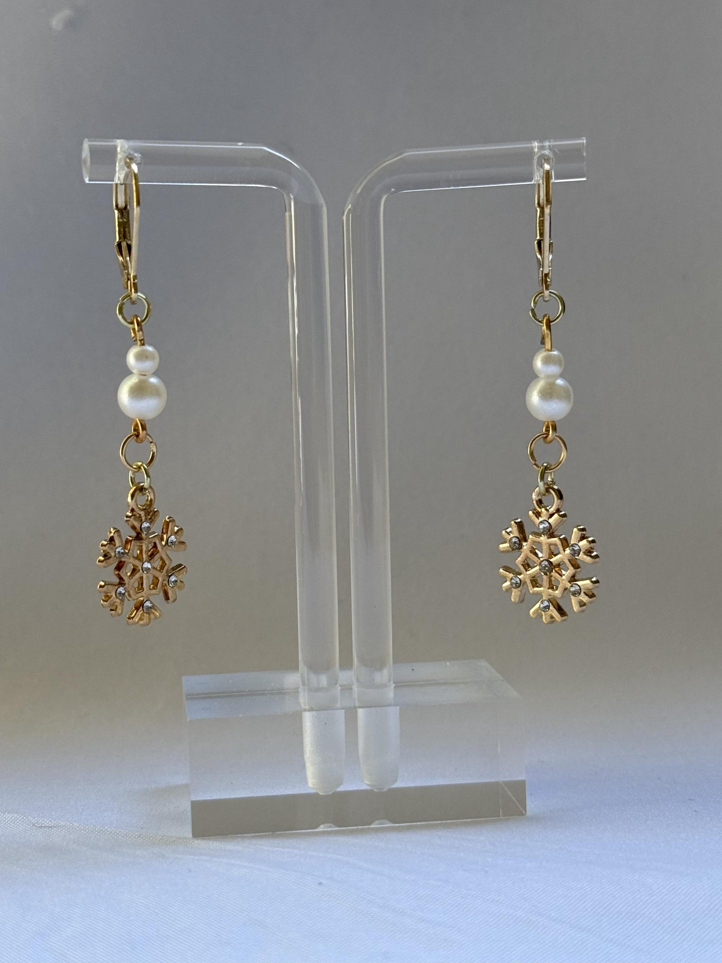 Pearl Earrings: Snowflake Earrings