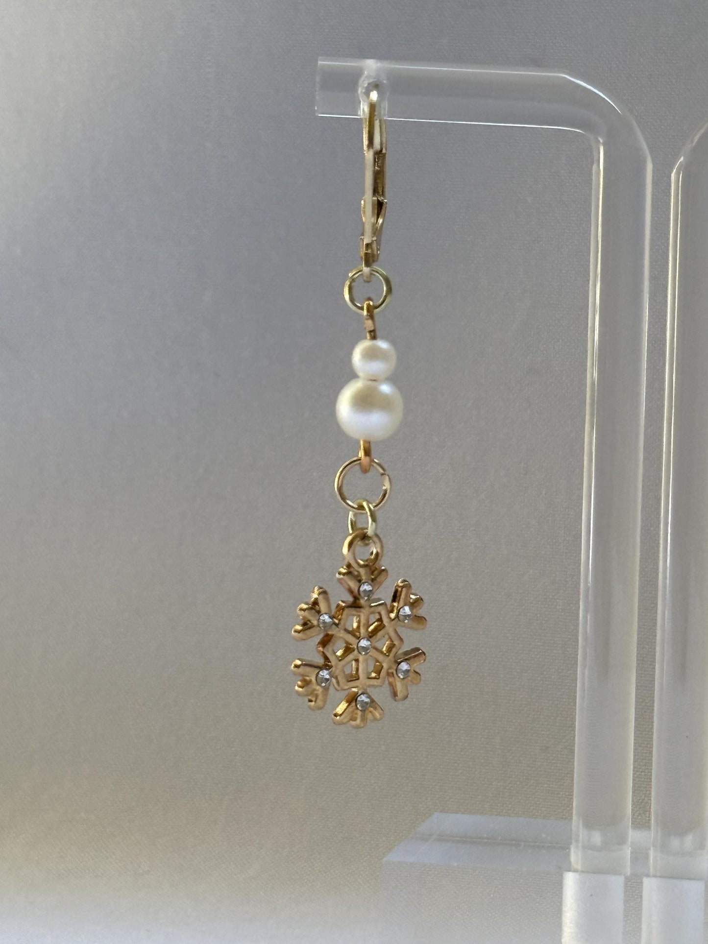 Pearl Earrings: Snowflake Earrings