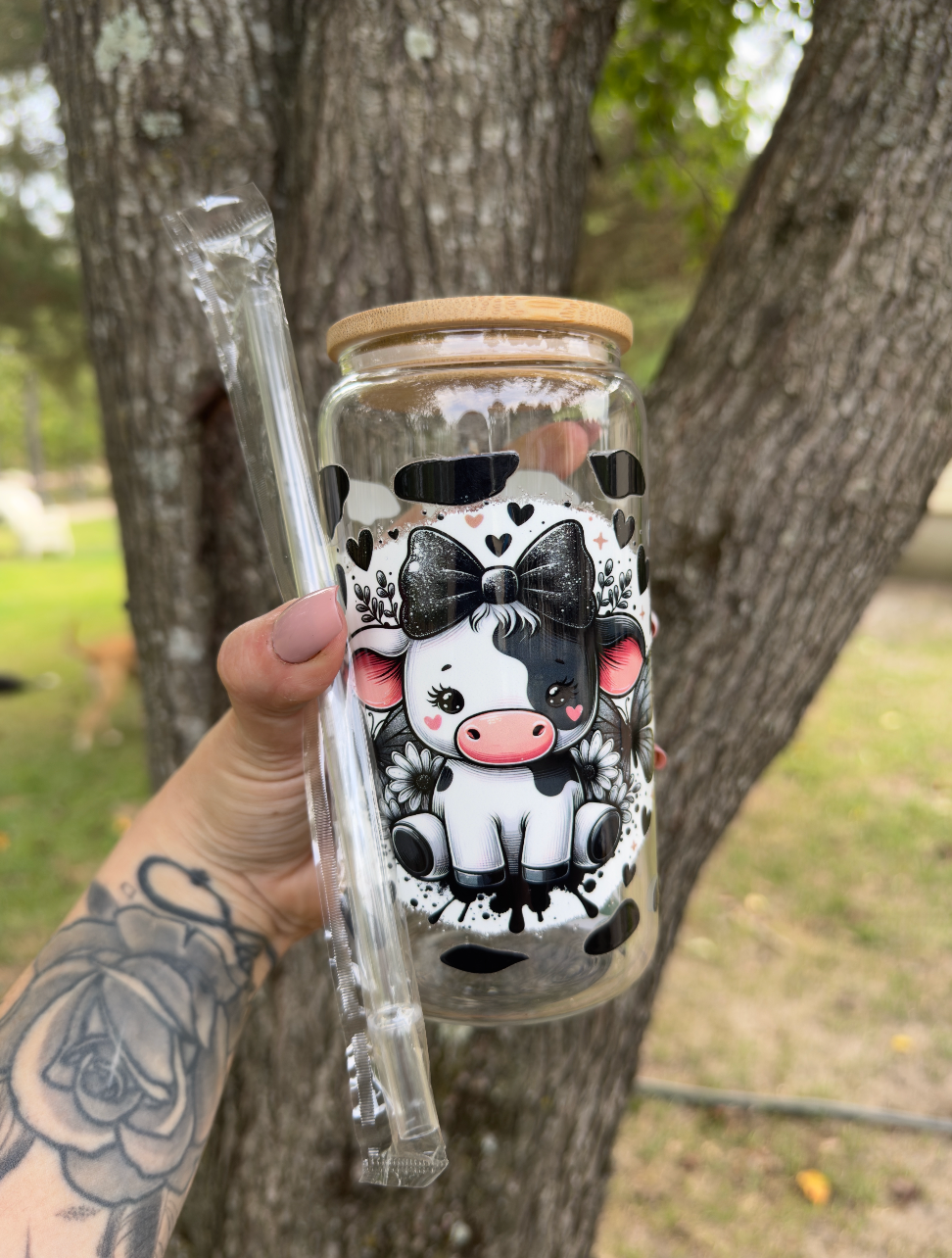 Cow with Bow 16 oz Glass Can w/ Straw