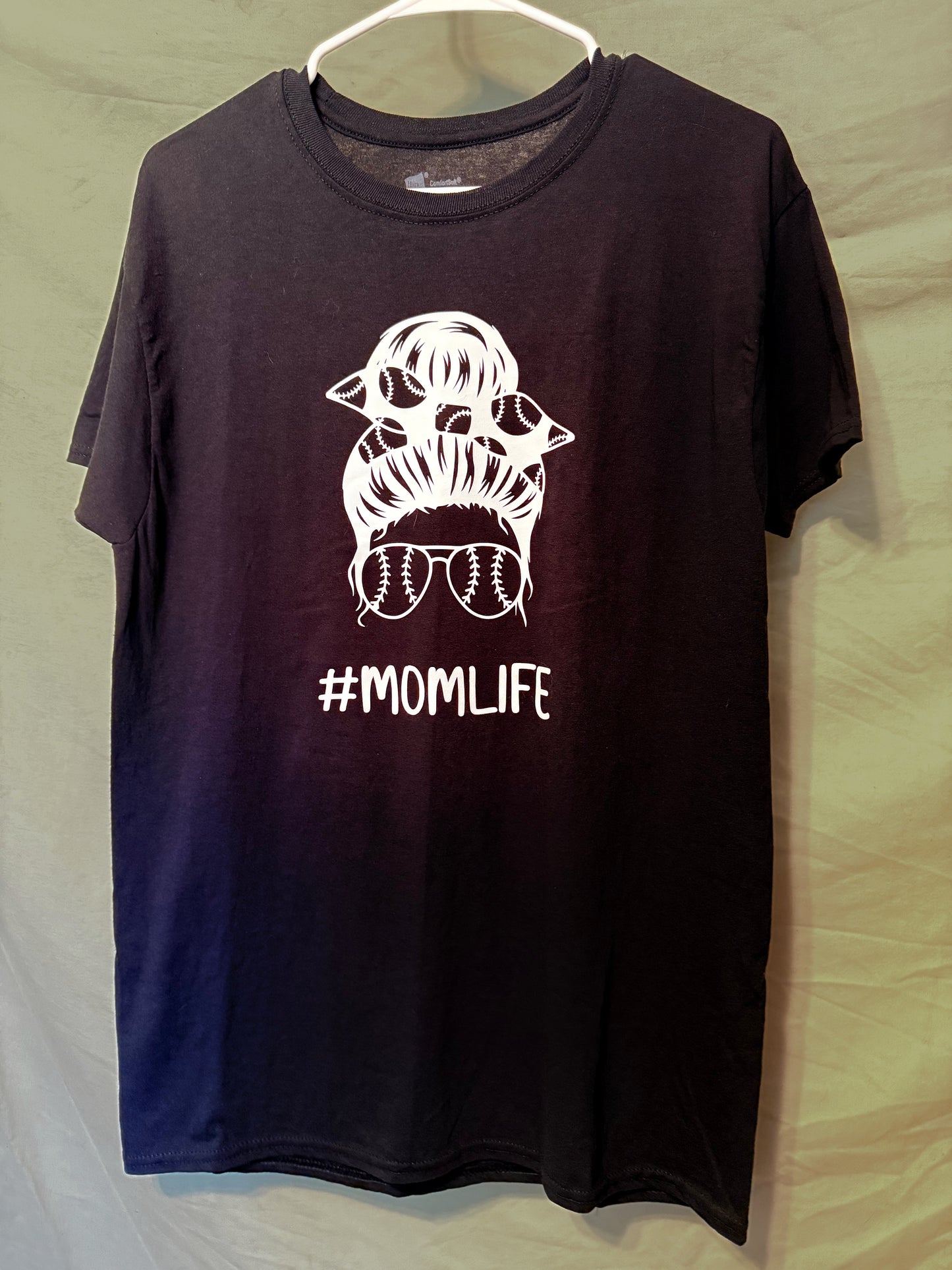 Mom Life Tee