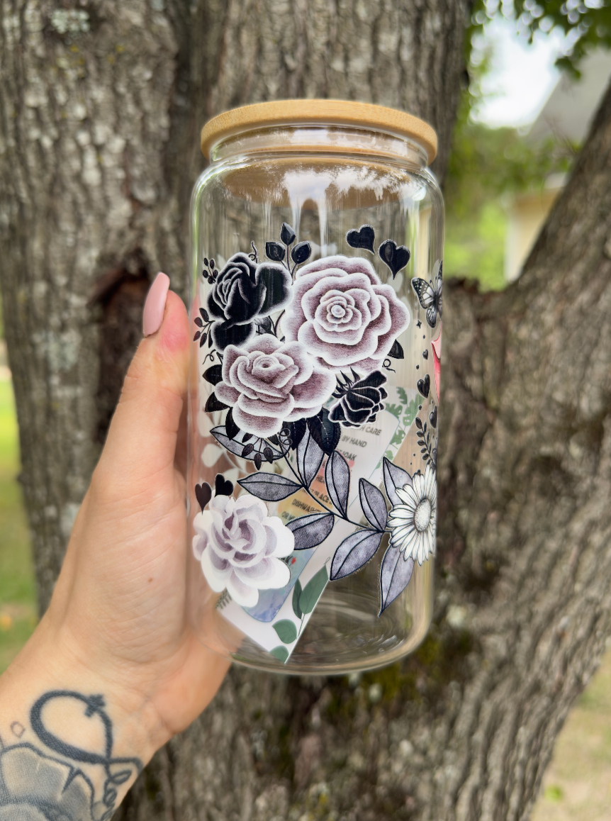 Pig with Bow 16 oz Glass Can w/ Straw