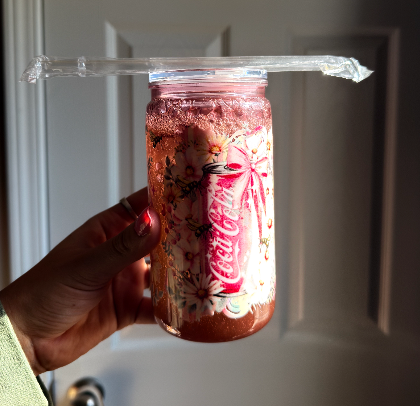 Soda 16 oz Snowglobe Tumbler w/ Straw