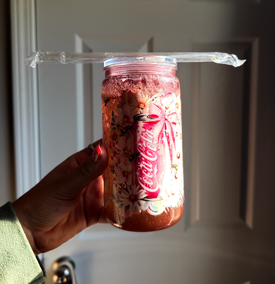 Soda 16 oz Snowglobe Tumbler w/ Straw