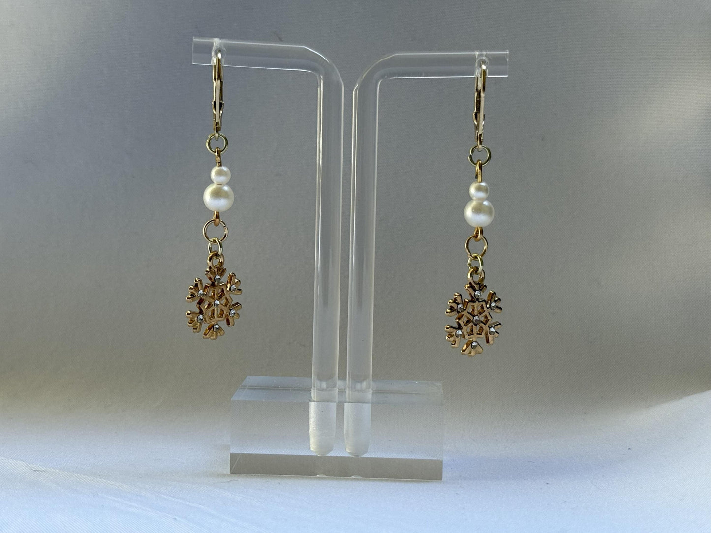Pearl Earrings: Snowflake Earrings