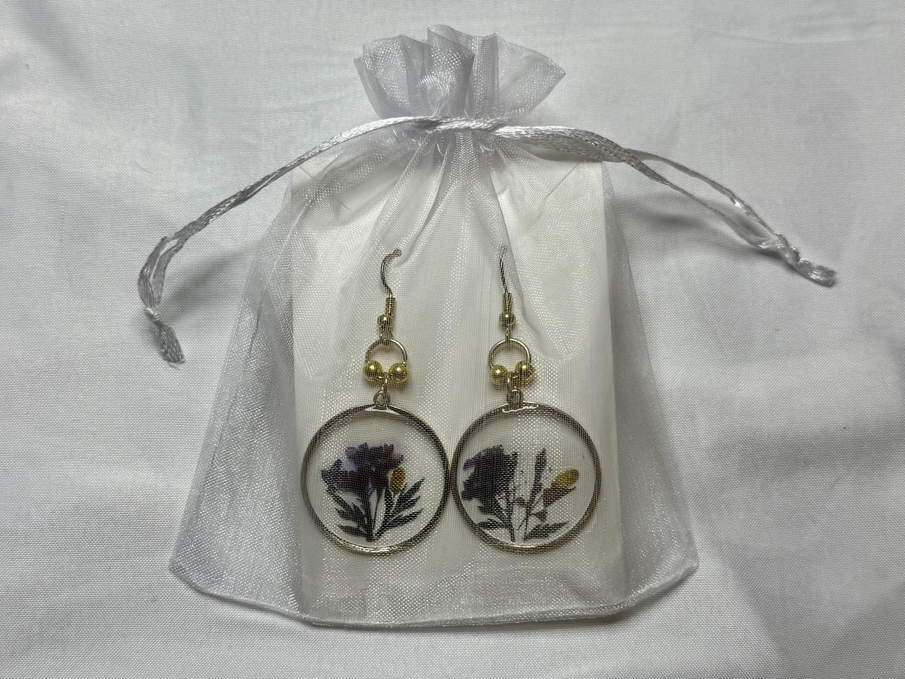 Pressed Flower Resin Earrings – Handmade Gold-Rimmed Dangles with Purple & Yellow Blooms